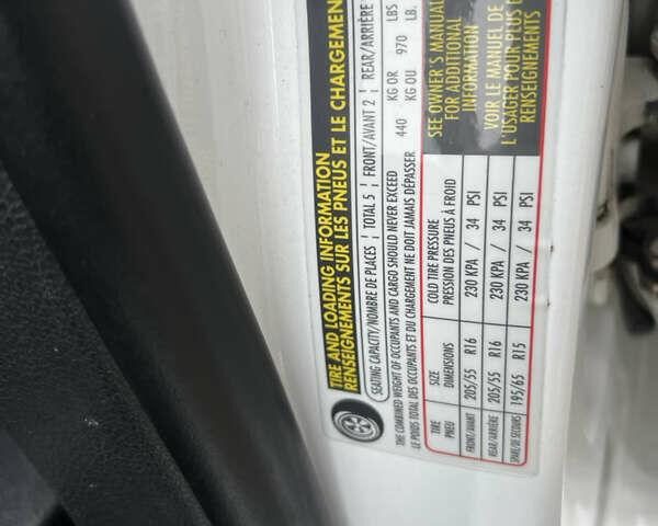 Белый Фольксваген Джетта, объемом двигателя 2.5 л и пробегом 258 тыс. км за 6500 $, фото 42 на Automoto.ua