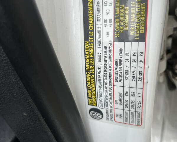 Белый Фольксваген Джетта, объемом двигателя 2.5 л и пробегом 259 тыс. км за 7200 $, фото 24 на Automoto.ua