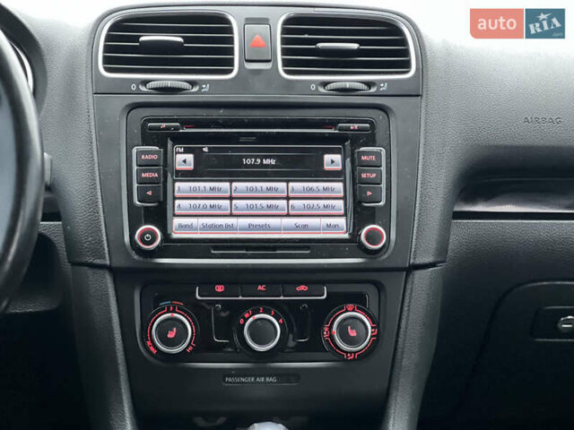 Белый Фольксваген Джетта, объемом двигателя 2.5 л и пробегом 259 тыс. км за 7200 $, фото 14 на Automoto.ua