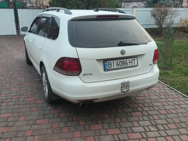 Белый Фольксваген Джетта, объемом двигателя 2 л и пробегом 305 тыс. км за 7500 $, фото 2 на Automoto.ua
