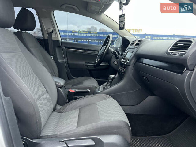 Белый Фольксваген Джетта, объемом двигателя 2.5 л и пробегом 258 тыс. км за 6500 $, фото 40 на Automoto.ua