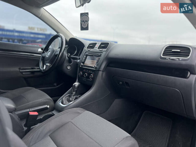 Белый Фольксваген Джетта, объемом двигателя 2.5 л и пробегом 259 тыс. км за 7200 $, фото 21 на Automoto.ua