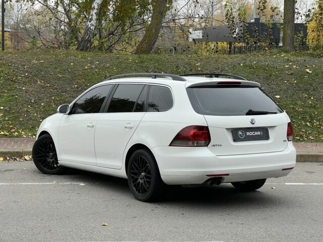 Фольксваген Джетта 2012 в Киеве на Automoto.ua Белый Фольксваген Джетта, объемом двигателя 2 л и пробегом 278 тыс. км за 8500 $, фото 4 на Automoto.ua