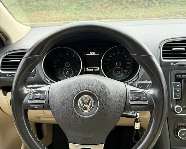 Белый Фольксваген Джетта, объемом двигателя 2.48 л и пробегом 275 тыс. км за 7500 $, фото 21 на Automoto.ua