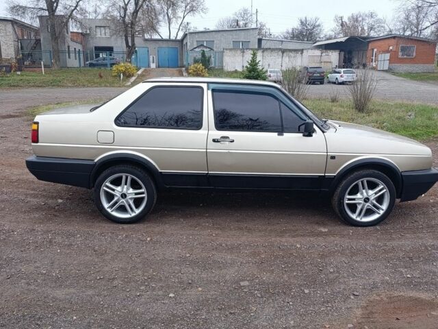 Бежевий Фольксваген Джетта, об'ємом двигуна 1 л та пробігом 2 тис. км за 1400 $, фото 1 на Automoto.ua