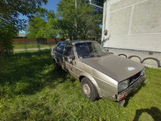 Бежевый Фольксваген Джетта, объемом двигателя 1.6 л и пробегом 438 тыс. км за 700 $, фото 4 на Automoto.ua