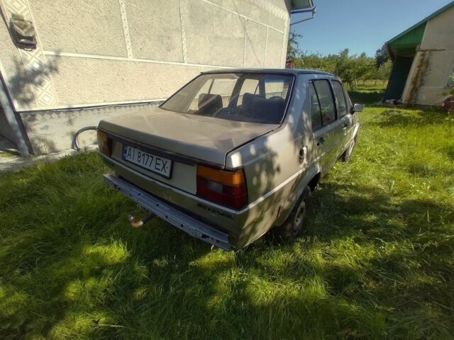 Бежевый Фольксваген Джетта, объемом двигателя 1.6 л и пробегом 438 тыс. км за 700 $, фото 2 на Automoto.ua