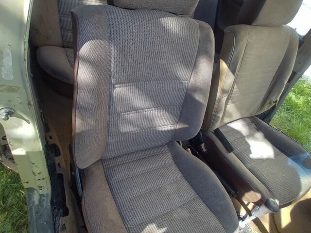 Бежевый Фольксваген Джетта, объемом двигателя 1.6 л и пробегом 438 тыс. км за 700 $, фото 16 на Automoto.ua