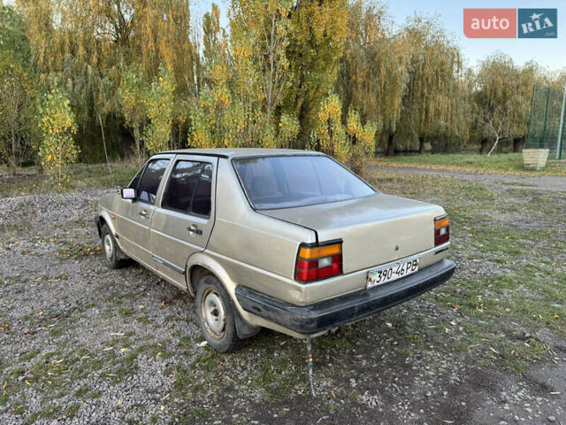 Бежевий Фольксваген Джетта, об'ємом двигуна 1.6 л та пробігом 378 тис. км за 1200 $, фото 3 на Automoto.ua