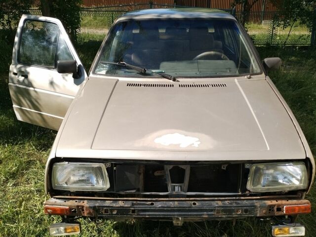 Бежевый Фольксваген Джетта, объемом двигателя 1.6 л и пробегом 438 тыс. км за 700 $, фото 5 на Automoto.ua