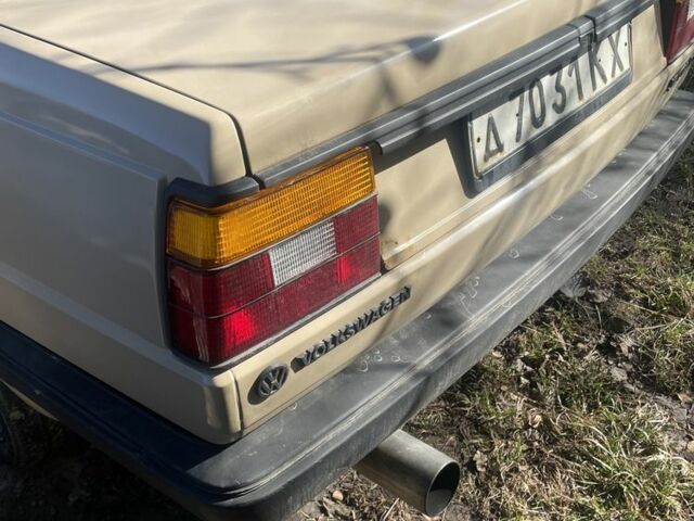 Бежевый Фольксваген Джетта, объемом двигателя 1.8 л и пробегом 270 тыс. км за 1100 $, фото 2 на Automoto.ua