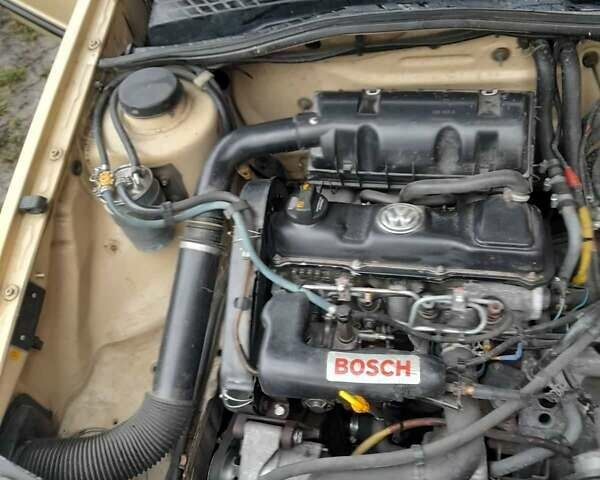 Бежевый Фольксваген Джетта, объемом двигателя 1.6 л и пробегом 500 тыс. км за 3000 $, фото 2 на Automoto.ua