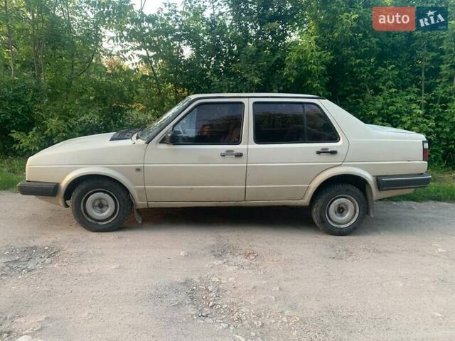 Бежевий Фольксваген Джетта, об'ємом двигуна 1.6 л та пробігом 300 тис. км за 2000 $, фото 4 на Automoto.ua