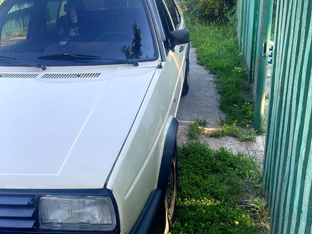 Бежевый Фольксваген Джетта, объемом двигателя 1.6 л и пробегом 205 тыс. км за 1600 $, фото 3 на Automoto.ua