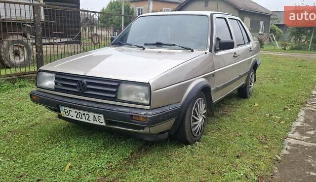 Бежевий Фольксваген Джетта, об'ємом двигуна 1.8 л та пробігом 327 тис. км за 999 $, фото 9 на Automoto.ua