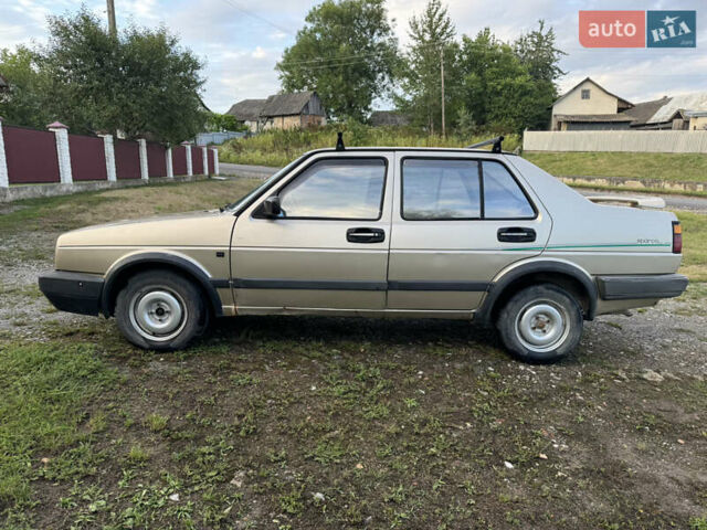 Бежевий Фольксваген Джетта, об'ємом двигуна 1.6 л та пробігом 370 тис. км за 1400 $, фото 2 на Automoto.ua