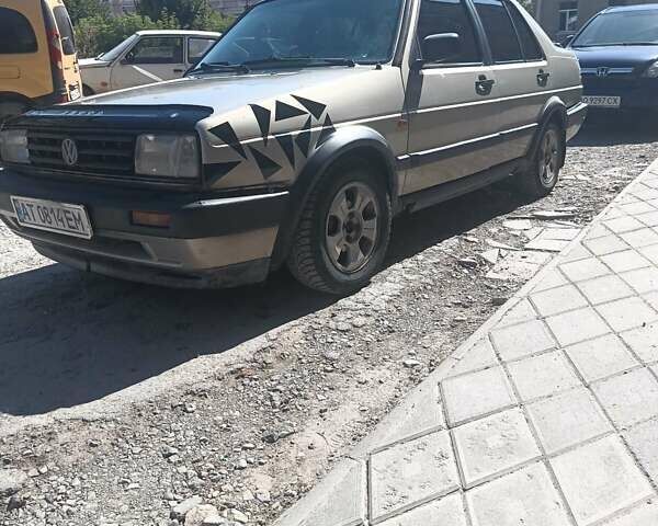 Бежевий Фольксваген Джетта, об'ємом двигуна 1.6 л та пробігом 1000 тис. км за 900 $, фото 2 на Automoto.ua