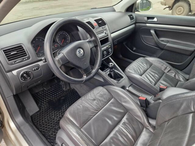 Бежевый Фольксваген Джетта, объемом двигателя 2 л и пробегом 240 тыс. км за 4600 $, фото 15 на Automoto.ua