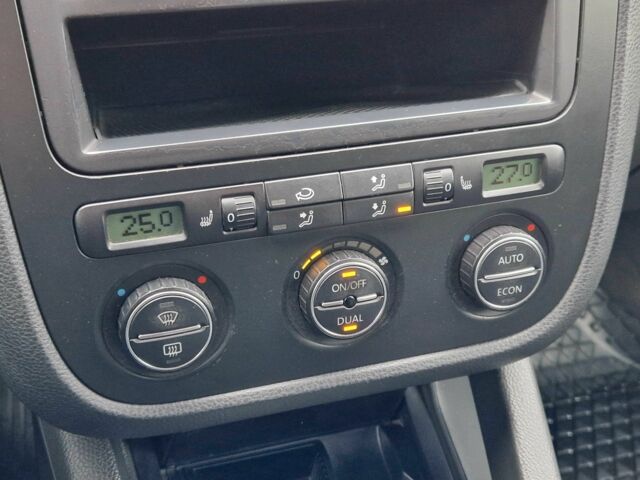 Бежевый Фольксваген Джетта, объемом двигателя 2 л и пробегом 240 тыс. км за 4600 $, фото 21 на Automoto.ua