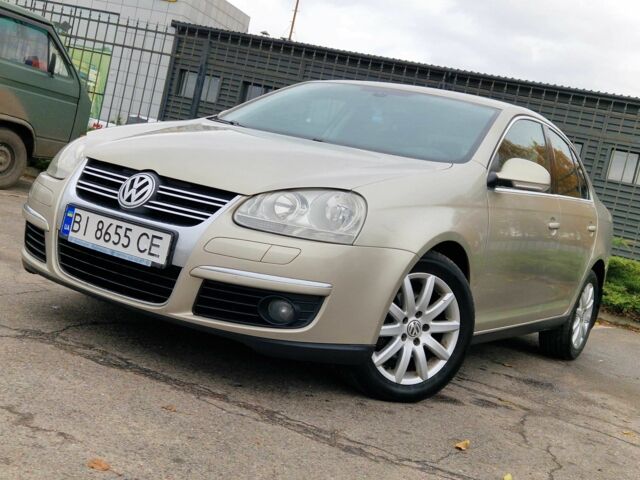 Бежевый Фольксваген Джетта, объемом двигателя 2 л и пробегом 240 тыс. км за 4600 $, фото 8 на Automoto.ua