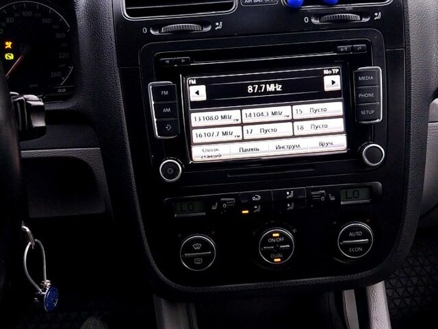 Бежевый Фольксваген Джетта, объемом двигателя 1.6 л и пробегом 260 тыс. км за 5000 $, фото 7 на Automoto.ua