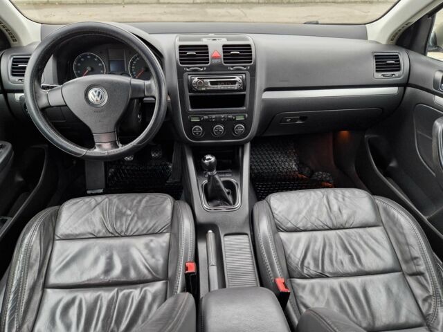 Бежевый Фольксваген Джетта, объемом двигателя 2 л и пробегом 240 тыс. км за 4600 $, фото 17 на Automoto.ua