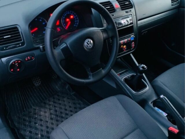 Бежевый Фольксваген Джетта, объемом двигателя 1.6 л и пробегом 184 тыс. км за 5900 $, фото 2 на Automoto.ua