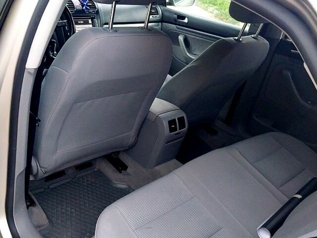 Бежевый Фольксваген Джетта, объемом двигателя 1.6 л и пробегом 260 тыс. км за 5000 $, фото 8 на Automoto.ua