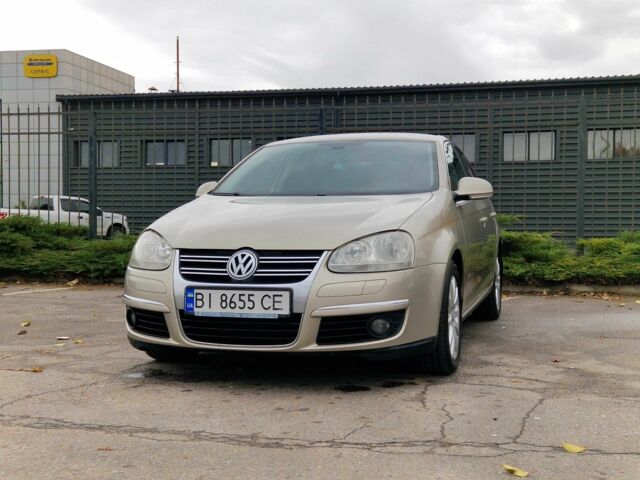 Бежевый Фольксваген Джетта, объемом двигателя 2 л и пробегом 240 тыс. км за 4600 $, фото 3 на Automoto.ua