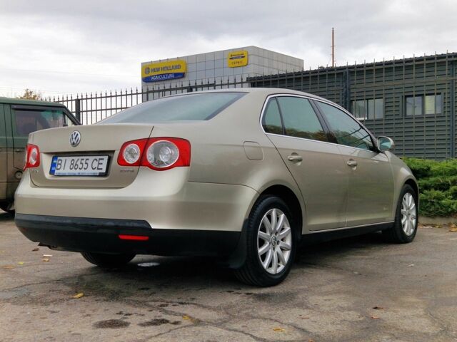 Бежевый Фольксваген Джетта, объемом двигателя 2 л и пробегом 240 тыс. км за 4600 $, фото 9 на Automoto.ua