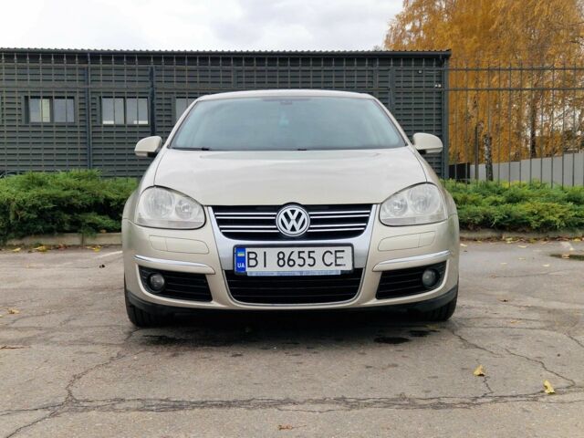 Бежевый Фольксваген Джетта, объемом двигателя 2 л и пробегом 240 тыс. км за 4600 $, фото 4 на Automoto.ua