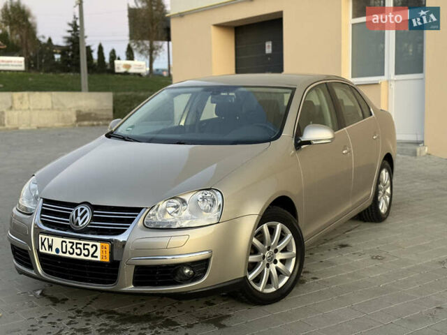 Бежевый Фольксваген Джетта, объемом двигателя 1.6 л и пробегом 188 тыс. км за 4950 $, фото 11 на Automoto.ua