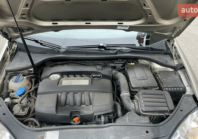 Бежевый Фольксваген Джетта, объемом двигателя 1.6 л и пробегом 189 тыс. км за 5900 $, фото 31 на Automoto.ua