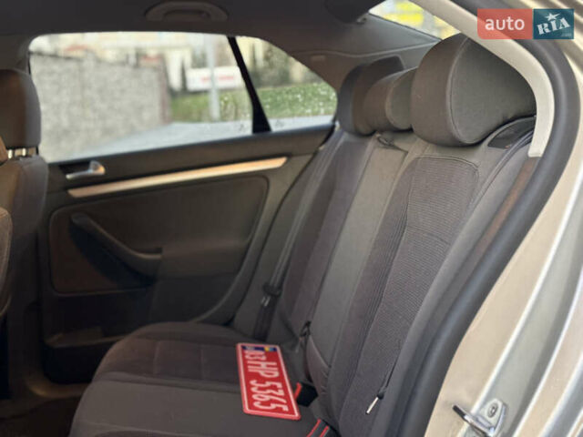 Бежевый Фольксваген Джетта, объемом двигателя 1.6 л и пробегом 188 тыс. км за 4950 $, фото 20 на Automoto.ua