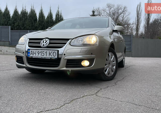 Бежевый Фольксваген Джетта, объемом двигателя 1.6 л и пробегом 189 тыс. км за 5900 $, фото 38 на Automoto.ua