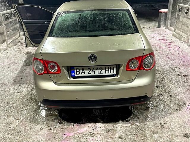 Бежевый Фольксваген Джетта, объемом двигателя 1.6 л и пробегом 280 тыс. км за 6800 $, фото 1 на Automoto.ua
