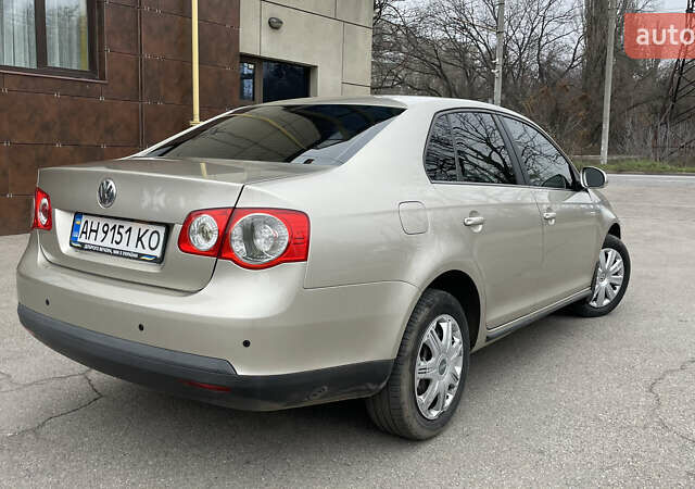 Бежевый Фольксваген Джетта, объемом двигателя 1.6 л и пробегом 189 тыс. км за 5900 $, фото 5 на Automoto.ua