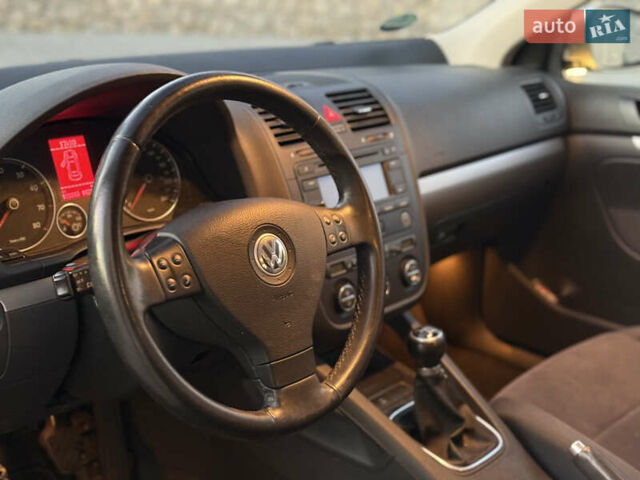 Бежевый Фольксваген Джетта, объемом двигателя 1.6 л и пробегом 188 тыс. км за 4950 $, фото 15 на Automoto.ua