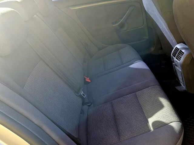 Бежевый Фольксваген Джетта, объемом двигателя 1.6 л и пробегом 280 тыс. км за 6800 $, фото 6 на Automoto.ua