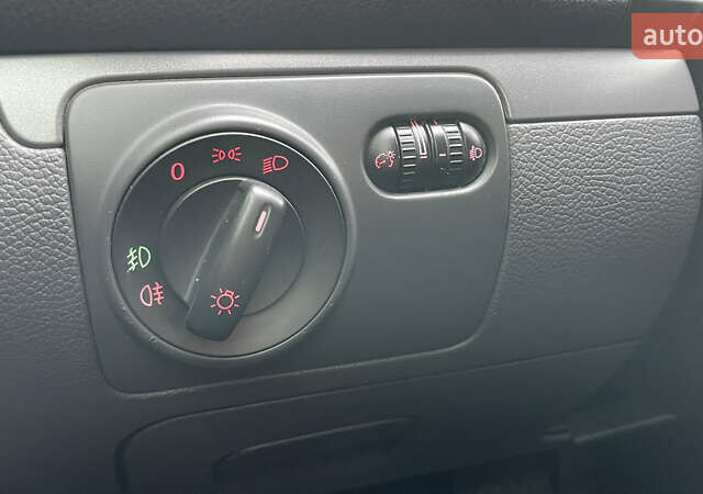 Бежевый Фольксваген Джетта, объемом двигателя 1.6 л и пробегом 189 тыс. км за 5900 $, фото 24 на Automoto.ua