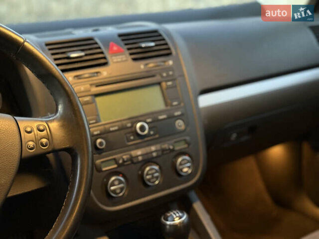 Бежевый Фольксваген Джетта, объемом двигателя 1.6 л и пробегом 188 тыс. км за 4950 $, фото 16 на Automoto.ua