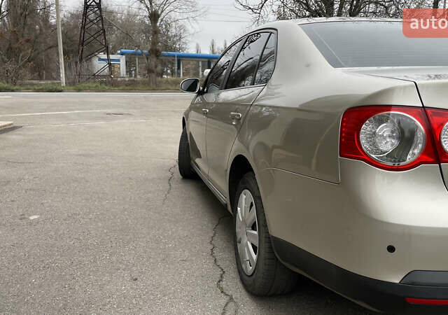 Бежевый Фольксваген Джетта, объемом двигателя 1.6 л и пробегом 189 тыс. км за 5900 $, фото 10 на Automoto.ua