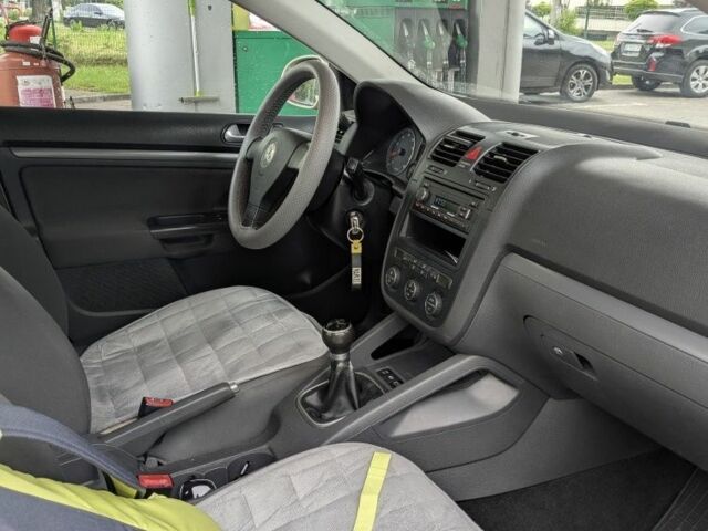 Бежевый Фольксваген Джетта, объемом двигателя 1.6 л и пробегом 170 тыс. км за 4700 $, фото 6 на Automoto.ua