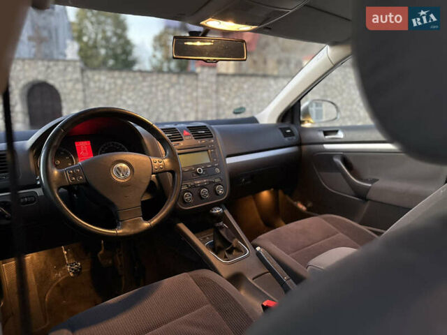 Бежевый Фольксваген Джетта, объемом двигателя 1.6 л и пробегом 188 тыс. км за 4950 $, фото 21 на Automoto.ua