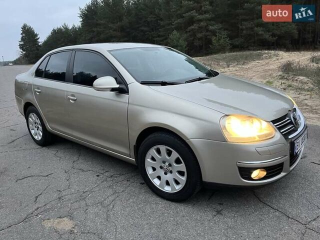 Бежевый Фольксваген Джетта, объемом двигателя 1.6 л и пробегом 249 тыс. км за 6299 $, фото 10 на Automoto.ua