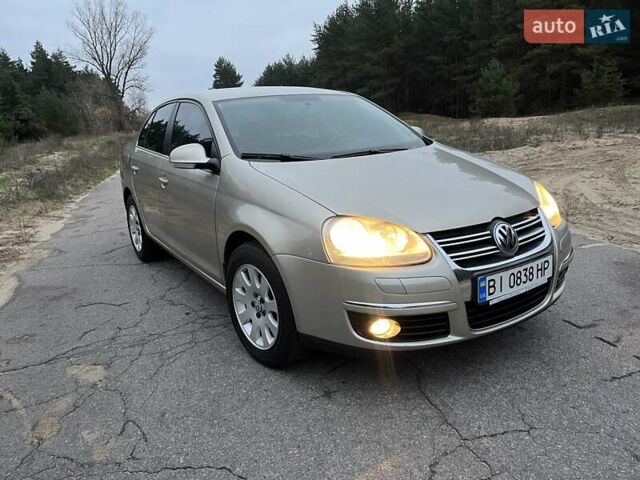 Бежевый Фольксваген Джетта, объемом двигателя 1.6 л и пробегом 249 тыс. км за 6299 $, фото 9 на Automoto.ua