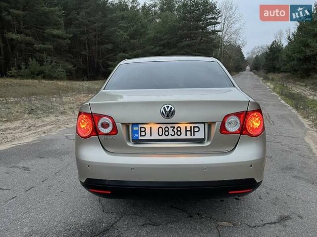 Бежевый Фольксваген Джетта, объемом двигателя 1.6 л и пробегом 249 тыс. км за 6299 $, фото 17 на Automoto.ua
