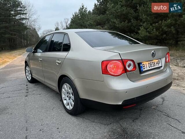 Бежевый Фольксваген Джетта, объемом двигателя 1.6 л и пробегом 249 тыс. км за 6299 $, фото 7 на Automoto.ua