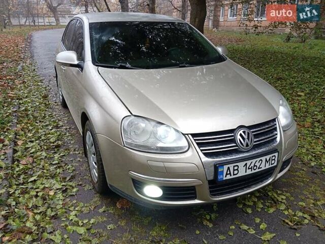 Бежевый Фольксваген Джетта, объемом двигателя 1.9 л и пробегом 233 тыс. км за 5200 $, фото 3 на Automoto.ua