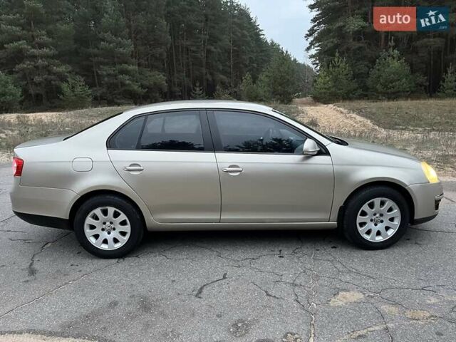 Бежевый Фольксваген Джетта, объемом двигателя 1.6 л и пробегом 249 тыс. км за 6299 $, фото 12 на Automoto.ua